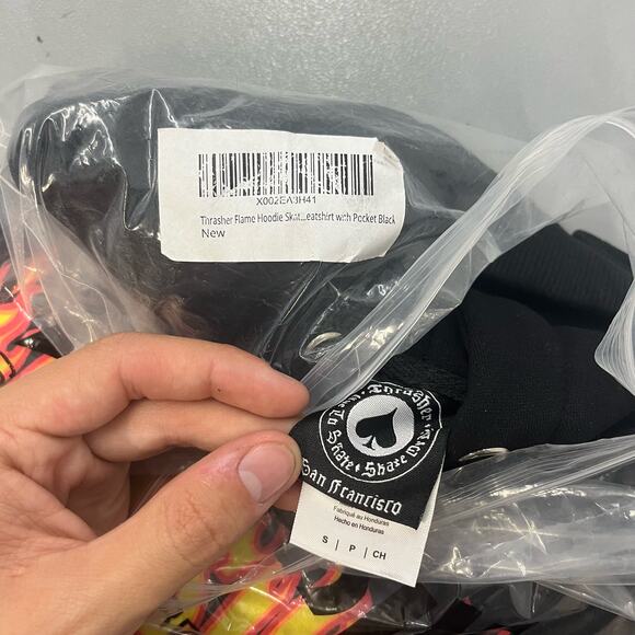 NWT Black Thrasher Graphic Flame Skate Hoodie SZ S - Picture 3 of 4